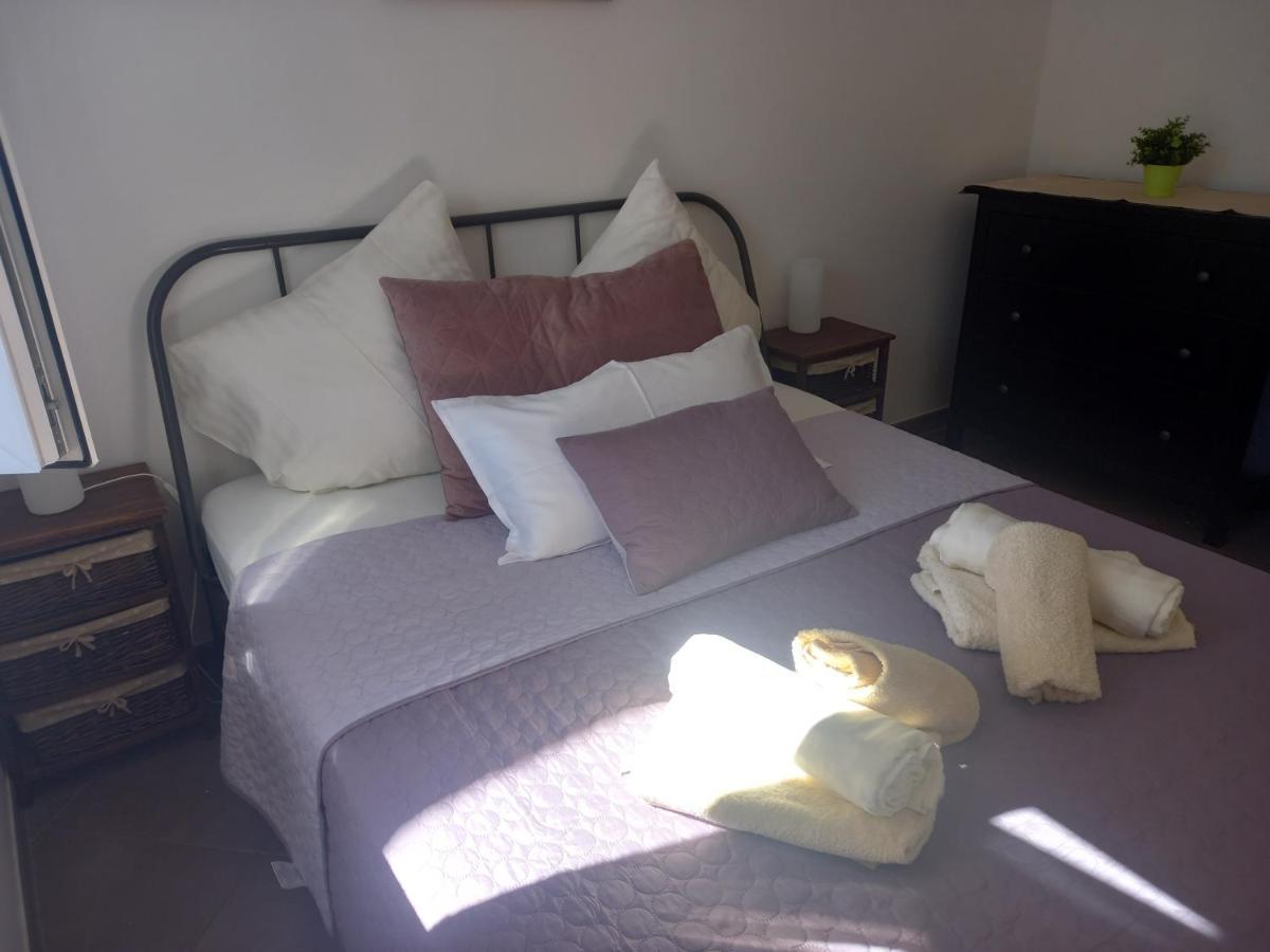 Apartmani Afrodita Sutivan Exterior foto